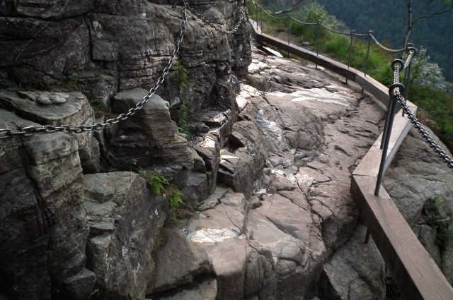 Preikestolen. Na krawędź ogromnego klifu