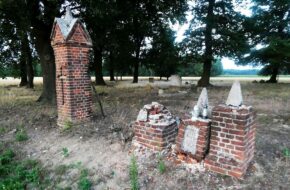 Kiejsze Ewangelicki cmentarz Olędrów