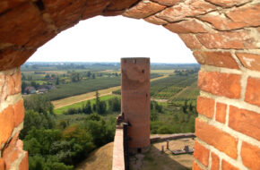 Czersk Stare zamczysko na Szlaku Jabłkowym