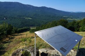 Mosorny Groń Panoramę dominuje tu&nbsp;Babia Góra