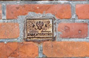 Opatówek A&nbsp;co&nbsp;to&nbsp;za&nbsp;tabliczka?