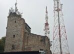 Chełmiec. Drogą krzyżową do niby-ruiny