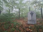 Chełmiec. Drogą krzyżową do niby-ruiny